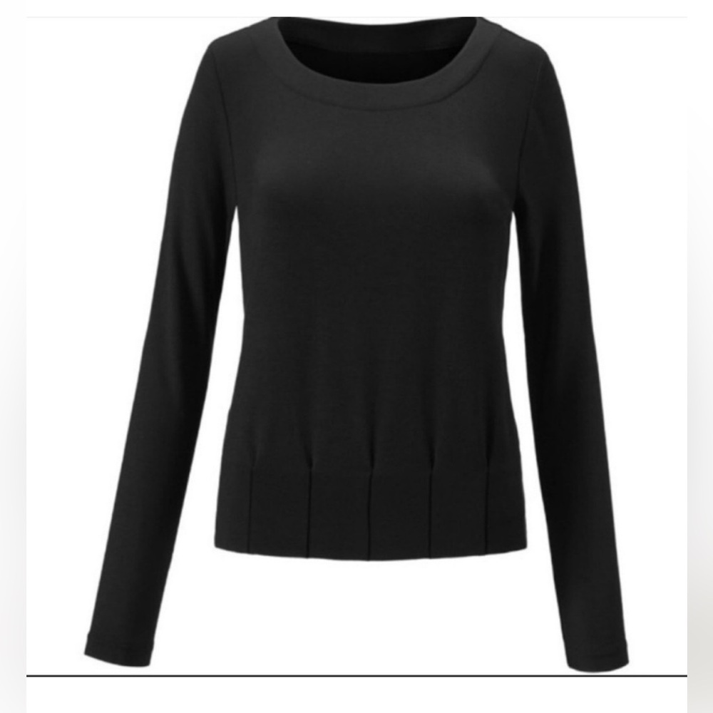 CABI Top size XS black Knit Blouse Tee Pullover Style #3411 Long Sleeve